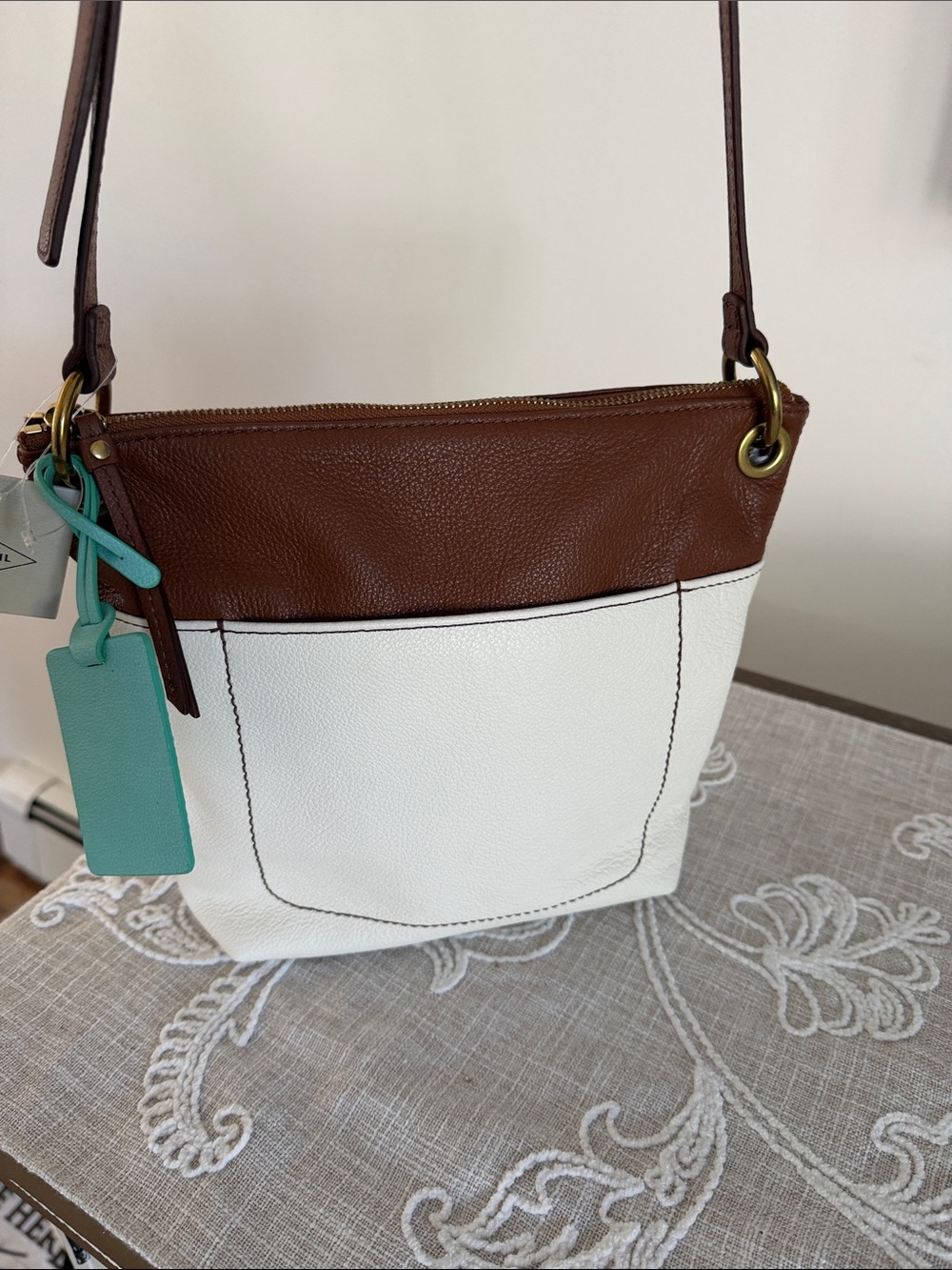 Fossil NWT Keely Brown and Bone Pebble Leather Crossbody with Teal Tag